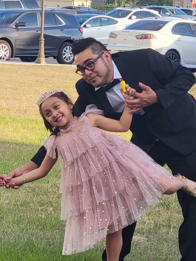 Our Bow Ties and Tiaras Event came out so cute 🥰 #fatherdaughterdance <a href="/Osceolaschools/">Osceola Schools</a> #SDOCGoodtoGreat