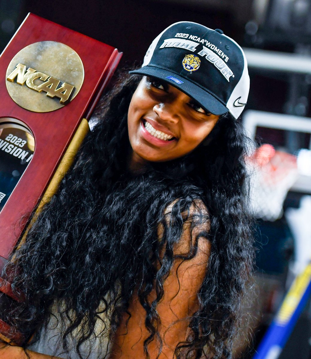 FOS's tweet photo. Basketball’s Queen of NIL: Angel Reese.

LSU’s ‘Bayou Barbie’ leads all college basketball players in NIL deals with 17.

She’s led LSU back to the Final Four — its first in 15 years. https://t.co/Vh6cJOUmku
