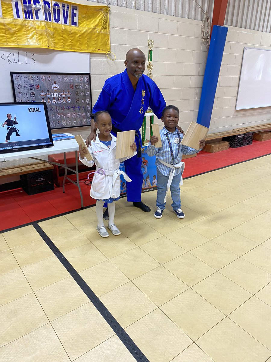 malviajacobs's tweet photo. Career Day @LVESCHOOL https://t.co/AMJd7t5Q2D
