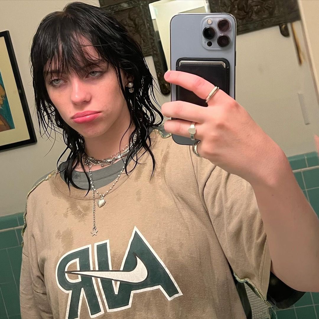 archivesbe's tweet photo. billie eilish https://t.co/oLztgWenMB