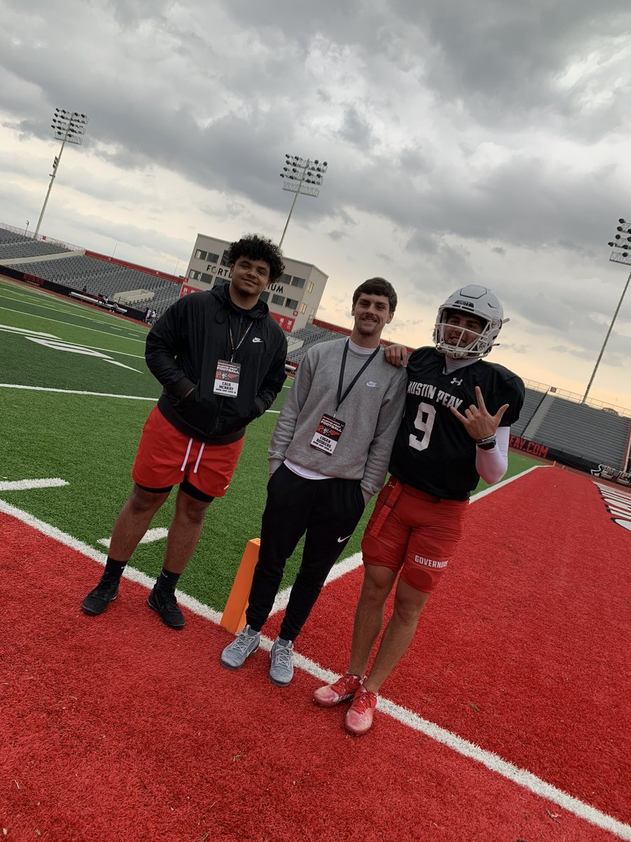 Logan Rodgers (@logan_rodgers_) on Twitter photo Another great visit at Austin Peay Junior Day!!! <a href="/CoachjjClark/">J.J. Clark</a> <a href="/_CoachManning/">Manning</a> <a href="/evans02_mike/">mike evans</a> @APSUCoachSW <a href="/CalilMcNary/">Calil McNary</a> Another great visit at Austin Peay Junior Day!!! <a href="/CoachjjClark/">J.J. Clark</a> <a href="/_CoachManning/">Manning</a> <a href="/evans02_mike/">mike evans</a> @APSUCoachSW <a href="/CalilMcNary/">Calil McNary</a>