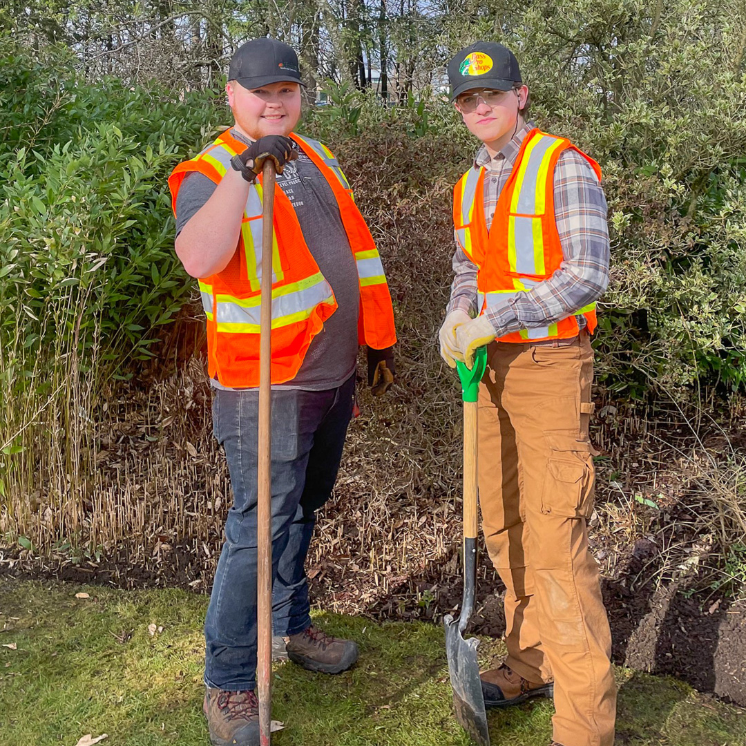 These students, from @MSSInfo and @LangleySS, are in the final week of our Landscape Horticulture program! Learn about our tuition-free career training @ bit.ly/SD35Hort! @ACSSTotems @sd35brookswood @ACSSTotems @sd35lec @SimondsUConnect @sd35wgss @DWPoppy