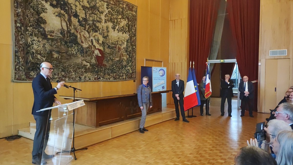 SeydouTraoreLH's tweet photo. â
@EPhilippe_LH đšđ” Maire @LH_LeHavre et PrĂ©sident @LeHavreMetro a prĂ©sidĂ© la cĂ©rĂ©monie de remise des mĂ©dailles de la Jeunesse, des Sports et de l'Engagement Associatif en prĂ©sence Alain Goupy #CDOS et Benjamin Gorgibus, PrĂ©sident #MJSEA76
@MJSEA @BanquesAlim @BOUCHONS276 https://t.co/nDz7Jrnke3