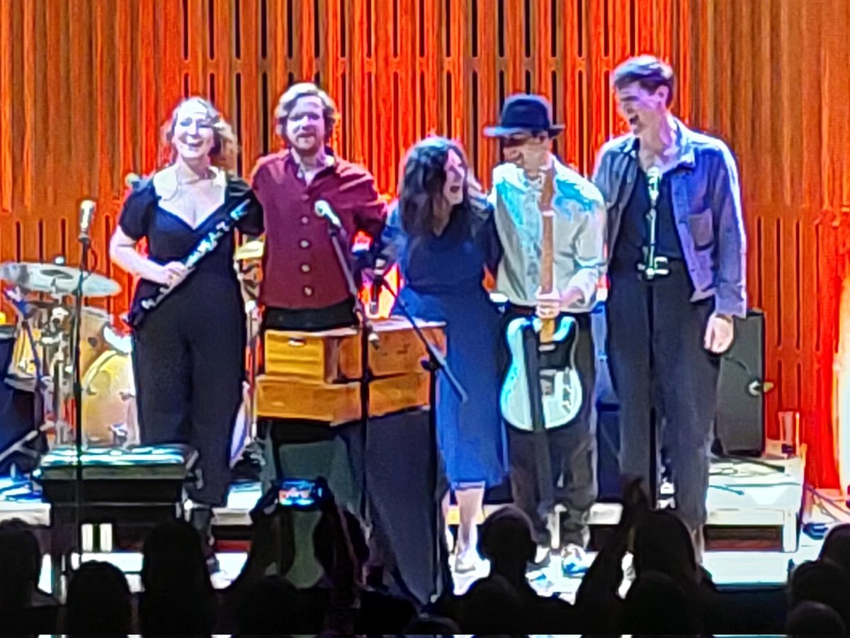 March has brought a glut of quality folk gigs to the Howard Assembly Rooms in Leeds. Tonight was another classic with Alex Rex and Unthank:Smith