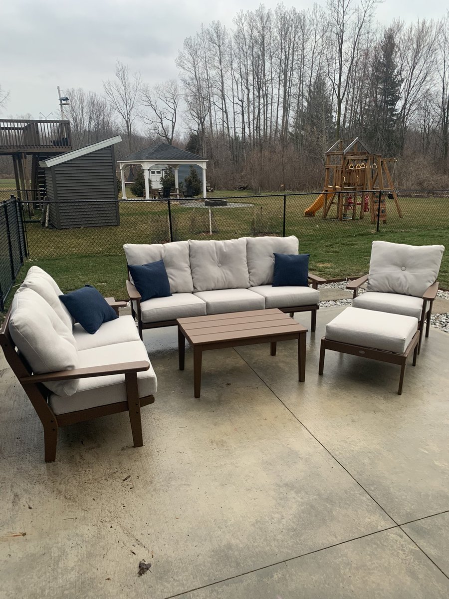 loganmay44's tweet photo. If you’re looking for outdoor furniture @POLYWOOD makes great stuff. Very comfortable, well made, and just in time for Spring. https://t.co/RZ1lhsW92A