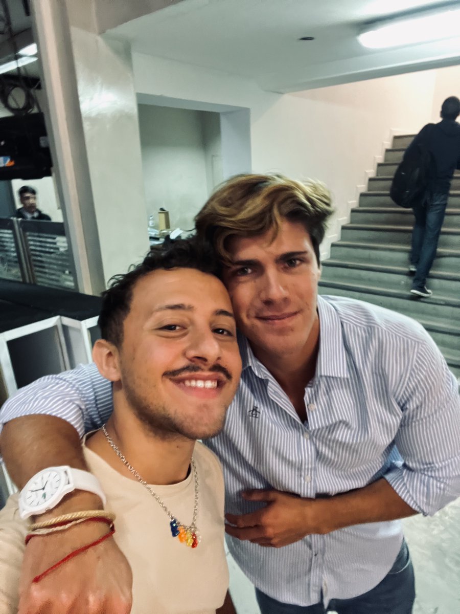fedeebongiorno's tweet photo. HOY LE TOCA AL PRIMO EN #LAM

vayan prendiendo américa tv ya sabennn ✌️😛 https://t.co/EGguEyiIZi