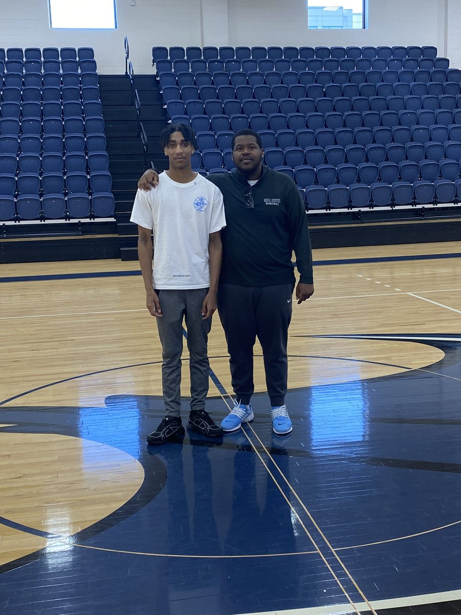 JalenJefferso18's tweet photo. After a great visit , blessed to receive a offer from cape fear community college @CoachMMullins https://t.co/9LXZESpII8