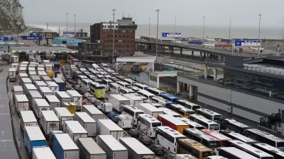 CourierBoyUK's tweet photo. Critical Incident Declared #Dover
#Brexit benefits are never ending 

#ToriesOut268 #GeneralElection #CPTPP #ToriesDestroyingOurCountry https://t.co/Zf40uZxQNM