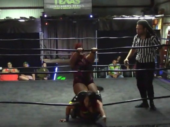 NVhowlingWolves's tweet photo. #TCS15 

@charitykane_ v @dannibeeokc 🐝

Charity using every bit of the 5 second count from the ref to gain the upperhand!!

Watch on VOD 📺 @indiewrestling 
📸 @texascontenders https://t.co/Spcz6LX1zB