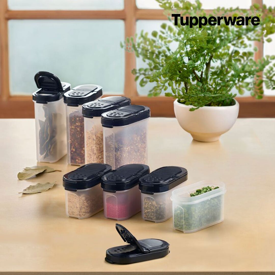 go.tupperware.com/53926j These keep your spices fresh for so much longer.