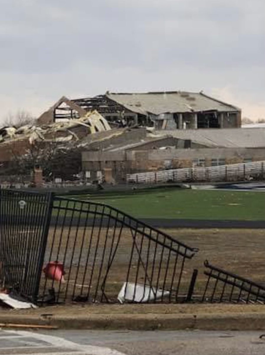 LukeMatheson's tweet photo. Just spoke with my buddy Tyler Paschal in Wynne to check on him. Wynne High School has been destroyed. He sent me these photos of the damage. @ryanvaughan @KATVToddYak @NWSLittleRock @NWSMemphis #arwx https://t.co/VCLKgjNYAY