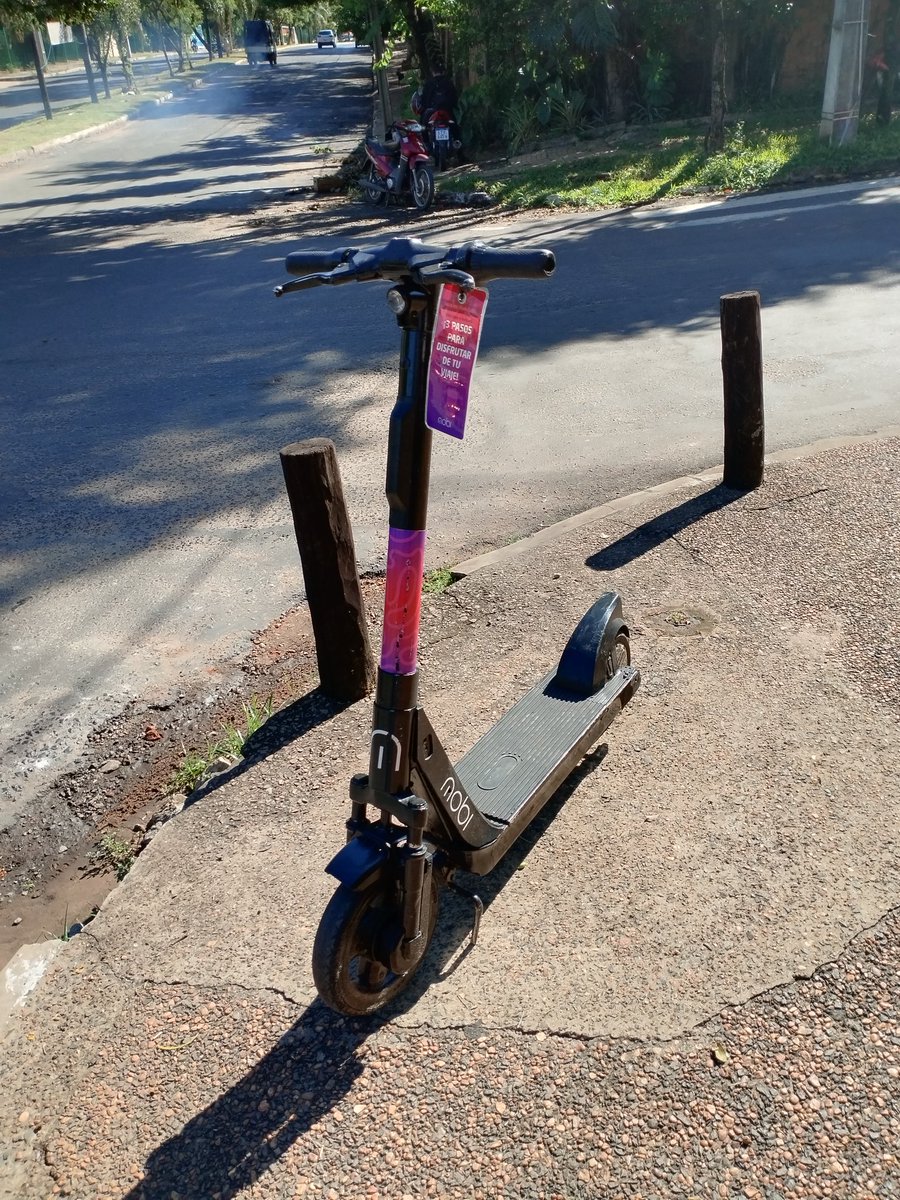 En inmediaciones del Parque de la Salud encontre esta genialidad de <a href="/LatamMobi/">Mobi LATAM</a>  <a href="/eaviveros/">Eduardo Viveros</a> 👏👏👏👏👏