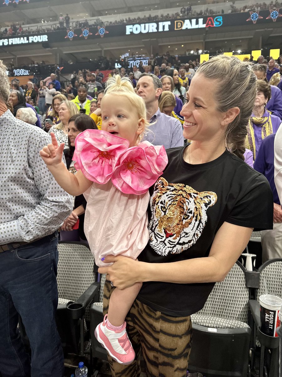 SixSevenTwoThreeNineEightOne Kim Mulkey Granddaughter