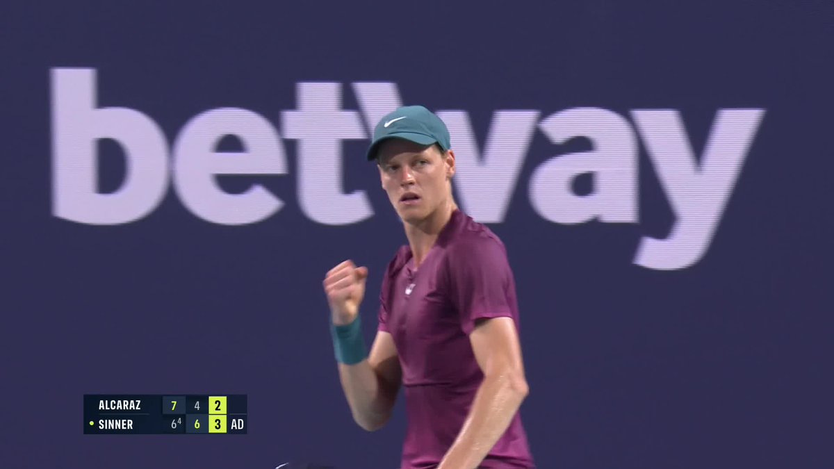 ESPNtenis's tweet photo. ¡Alivio para Jannik! Sinner salvó un break point y está 4-2. 

#ESPNenStarPlus ▶️ https://t.co/ol0ets2BLG https://t.co/SGbz44DZXW