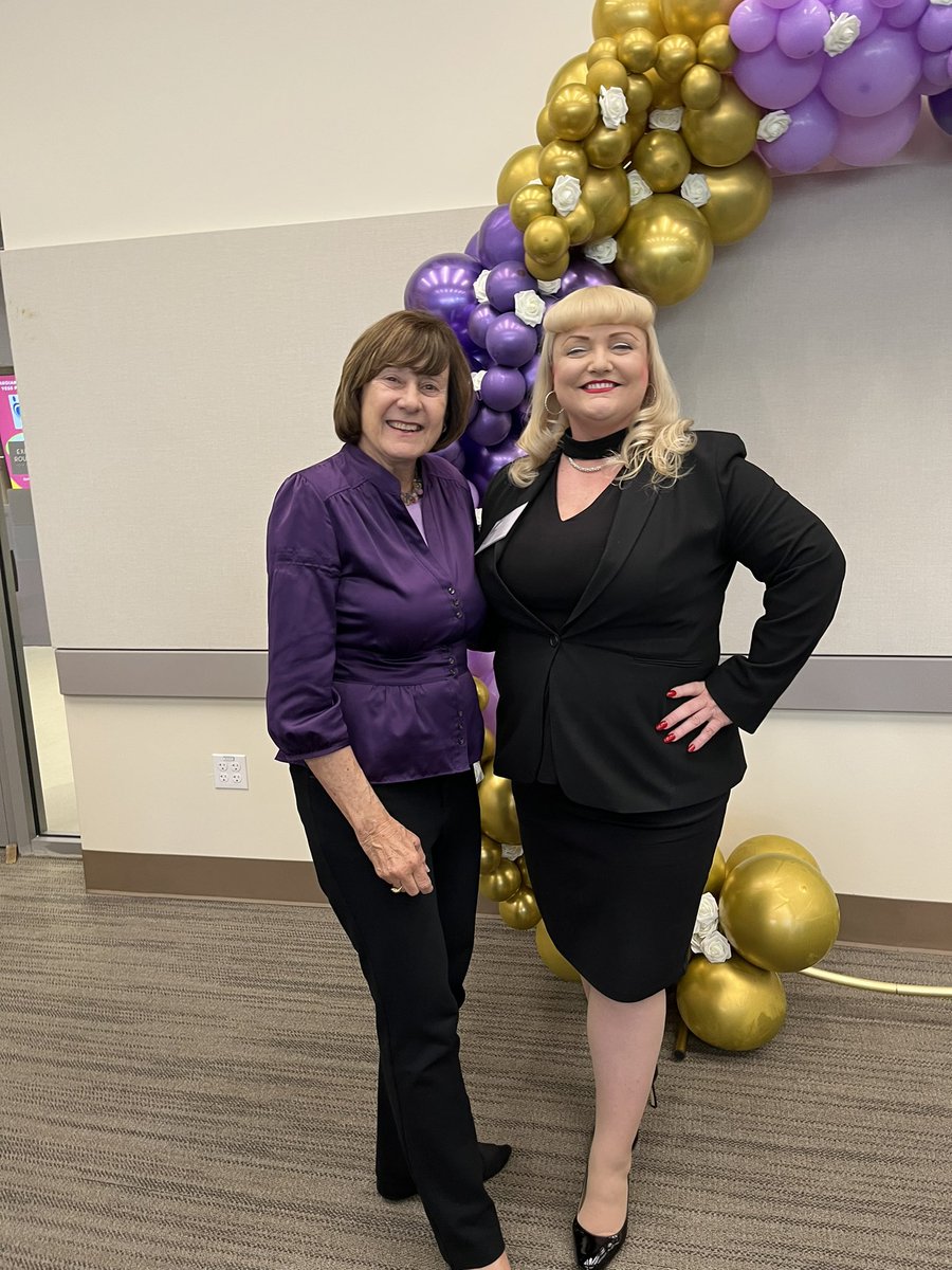 DrRenaeBryant's tweet image. Thx 2 friends &amp;amp; sisters, Roxanne Chow, @misschanen, Paulette Chaffee, @SCE_TammyT, &amp;amp; Cynthia Covarrubias 4 being there 2 cheer me on. I so appreciate u! Thx @SenatorUmberg 4 rec women ea yr during Women’s Herstory Mo. Thx Ana Gonzalez for your thoughtful &amp;amp; nomination! 👏❤️💪