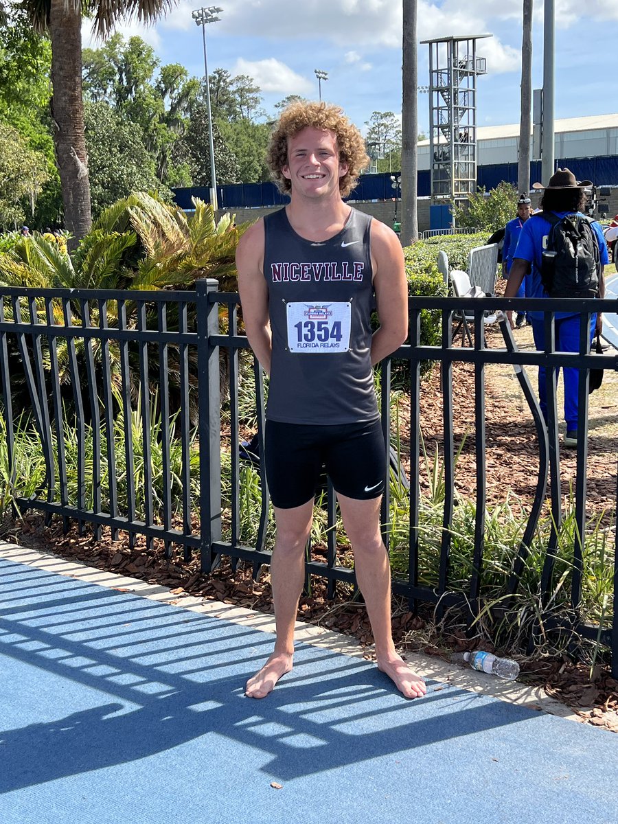 NicevilleTrack's tweet photo. Dawson Isbell keeps chipping away at his time in the 800. What a beautiful day to run 1:54.04 at Pepsi Relays. @Jwlafollette @todd_brigman @CoachWebb1337 @CoachWill850 @coachcooper5865 https://t.co/9PQ3xJiNuz