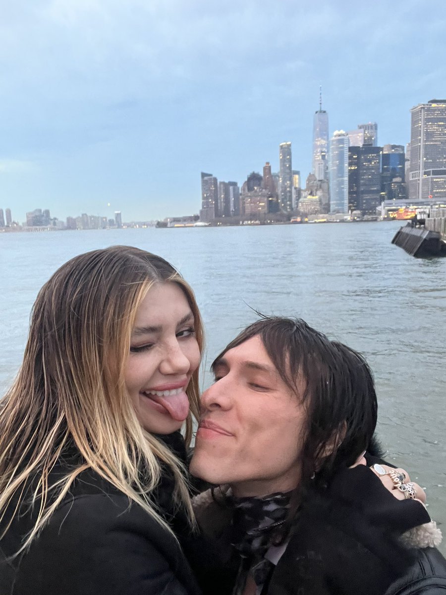 Back on tour with <a href="/LarisaL0ve/">Larisa Love</a> ❤️

Hi New York.