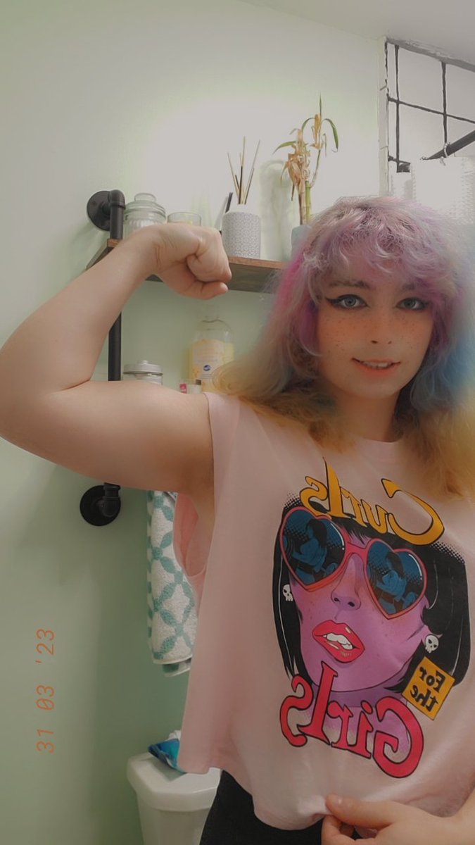 TheGungFuKitty's tweet photo. Happy trans day of visibility with my curls for the girls t shirt https://t.co/tZVLJBzbSK