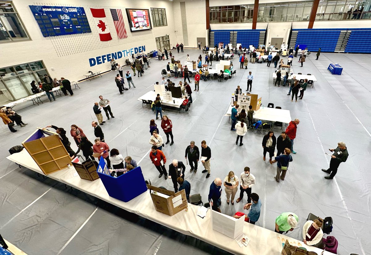 LCScienceFair's tweet image. The 50th Lambton County Science Fair is underway! #LCSF2023 #LCSF50