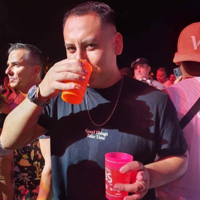 Thiago_Bras10's tweet photo. #NovaFotoDePerfil https://t.co/c9J0I7ute2