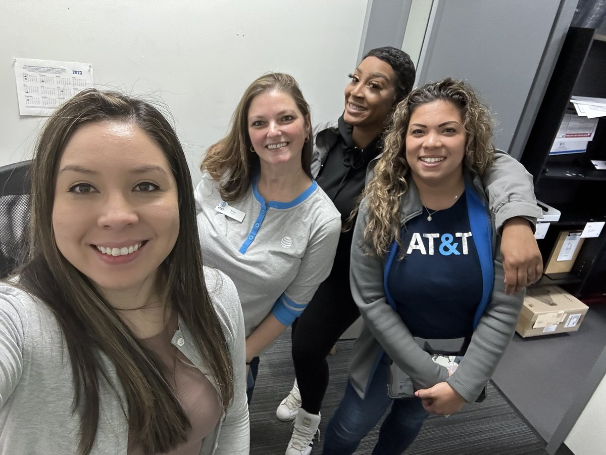 Store visit with <a href="/Taschposh/">Tasch</a> at Jacksonville was a success! Thank you <a href="/krissyg1128/">krissyg1128</a> &amp; maria for all your help filming. Can’t wait to release the margin video. 🎥