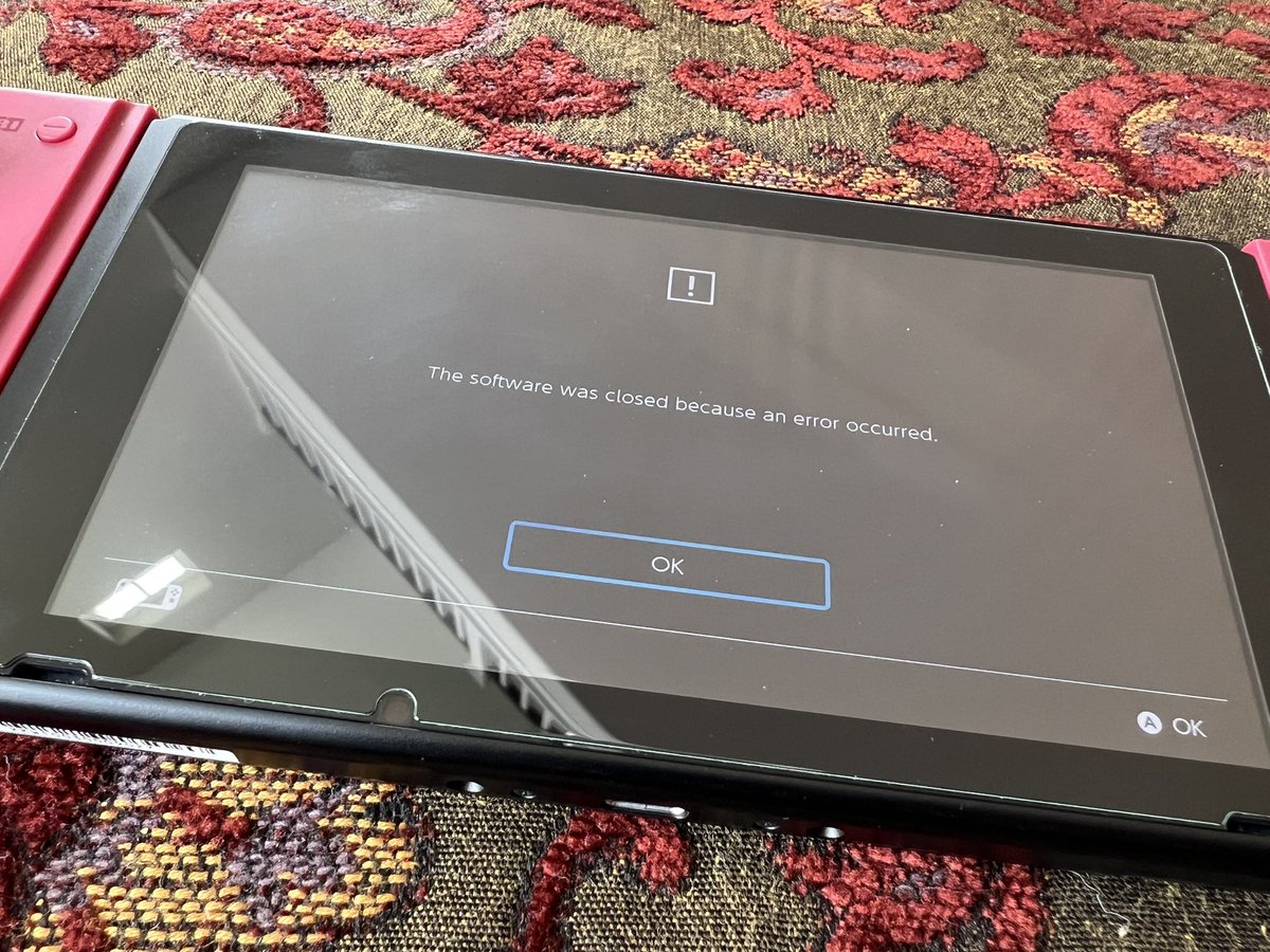 nocbat's tweet photo. The irony of my game stopping due to an error while my android is being corrupted by a virus https://t.co/19jwzDOBaR