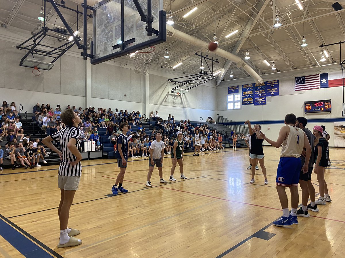 Sturdevant_CRMS's tweet photo. Teachers get the big win in our annual Rumble at the Ridge student-staff game. StuCo did a great job putting together another fun event for our students!
#StrongerTogether 💙🦅💛
@Cass_Ricks @SarahDCoffee @AliMiller33 @CRMS_Athletics https://t.co/Y16VYbrg1m