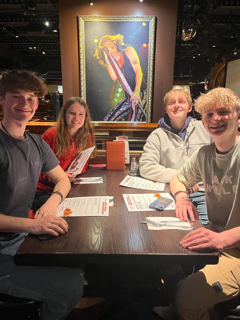 MonktonGeog's tweet photo. Last night in the big 🍎 at the Hard Rock Cafe Times Square. @MonktonBath #IcelandNewYork2023 https://t.co/lLVhTKnhqS