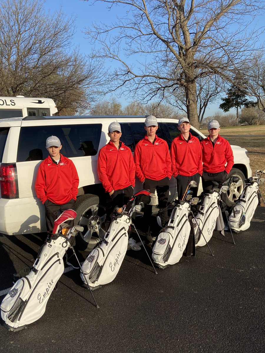 principalskiles's tweet photo. This group played in some miserable conditions today, wind was crazy! They fought through and did a great job!! https://t.co/RfoWhKsdjN