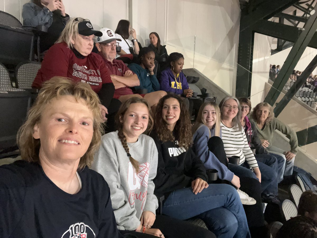TXMathie's tweet photo. Final four fun! It’s game time! #wffselfie #WFinalFour https://t.co/4kN6g2FEY4