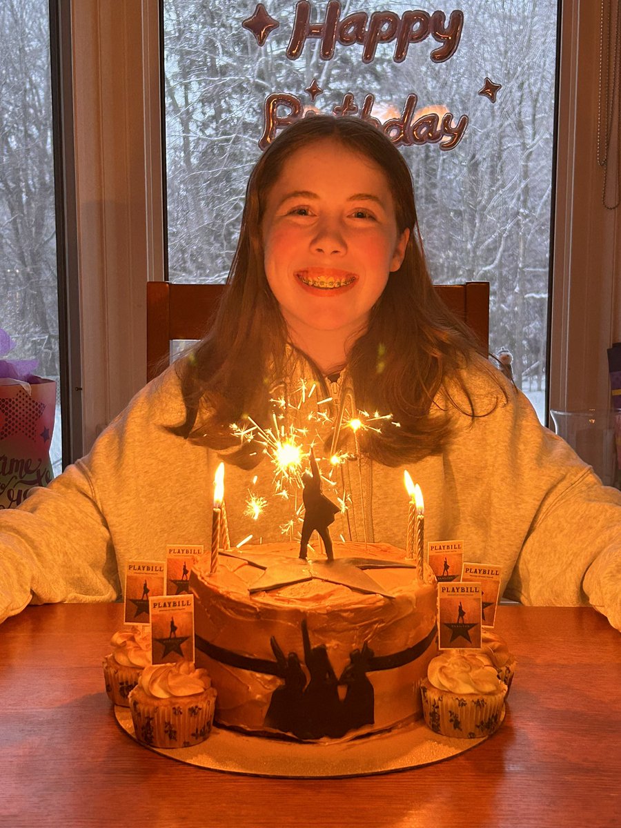 ClimieSmith's tweet photo. @Lin_Manuel @HamiltonMusical Wish you were here for a slice of birthday cake! https://t.co/oIWFsVYwAO