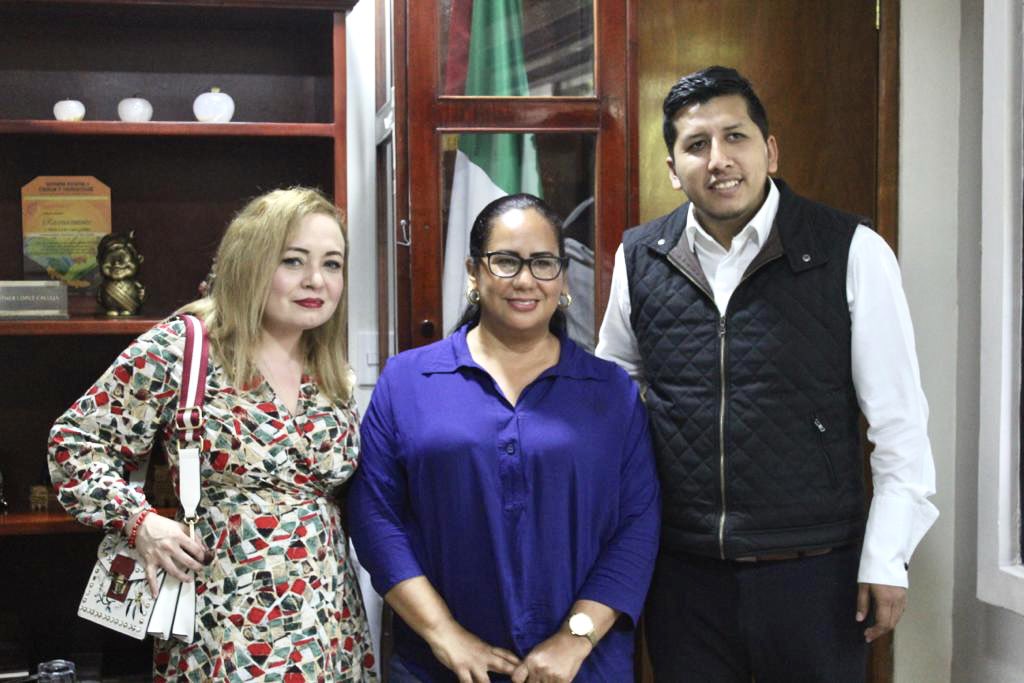 AlanSayagoR's tweet photo. Por encomienda de nuestro de presidente de #Gamec el Dr. @carlosgarciamdz y en mi carácter como delegado, se realizó una visita a Actopan Ver, en donde tras conversar con la alcaldesa Mary López Callejas, se hicieron compromisos para apoyar a su municipio. https://t.co/xa96jWtc1V