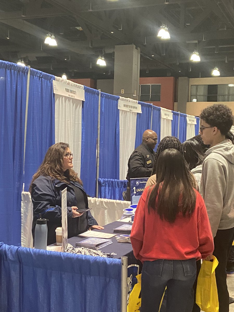 BCHSAVID's tweet photo. AVID students at the NACAC College Fair in Hartford https://t.co/3TgHm3rzyr