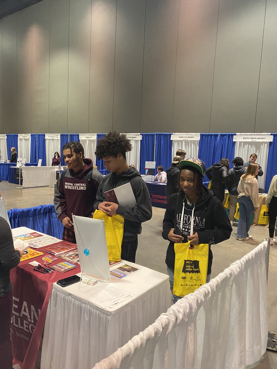 AVID students at the NACAC College Fair in Hartford