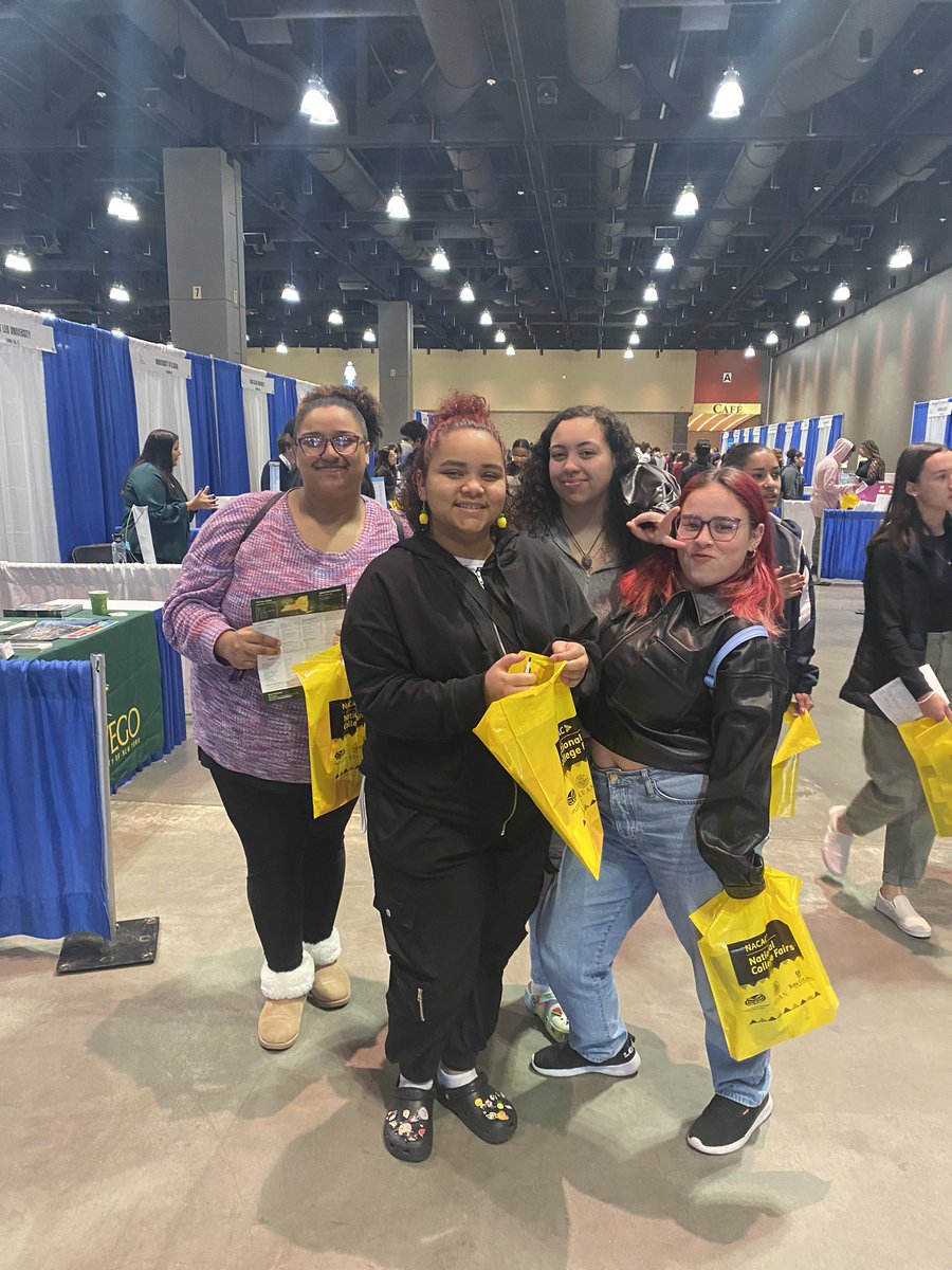 BCHSAVID's tweet photo. AVID students at the NACAC College Fair in Hartford https://t.co/3TgHm3rzyr