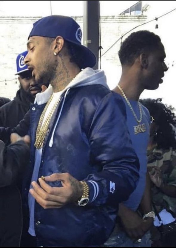 trapsntrunks's tweet photo. Long Live Nipsey Hussle &amp; Young Dolph 💙🐬 https://t.co/MmaZzrkBUM