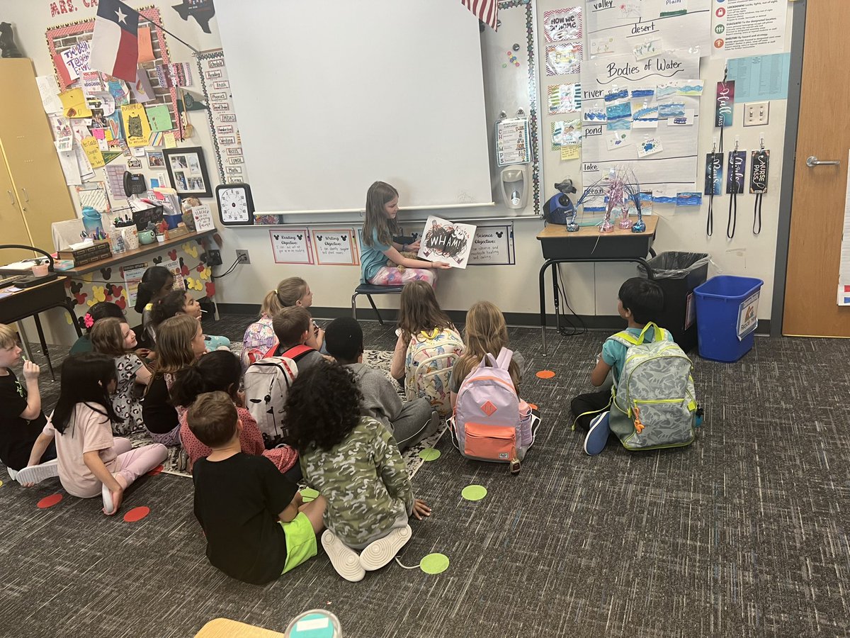Liz_S_Castillo's tweet photo. What a great time we had to end our Friday with one of my 1st Graders 3rd Grade sister read a book to our class! ❤️📚 @OgleElem https://t.co/Nl9h9kS1By