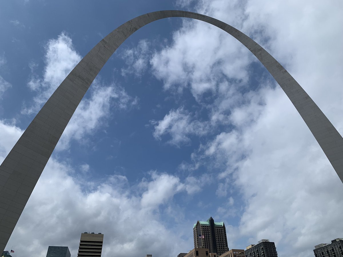 The University of Olivet Golf tweet media