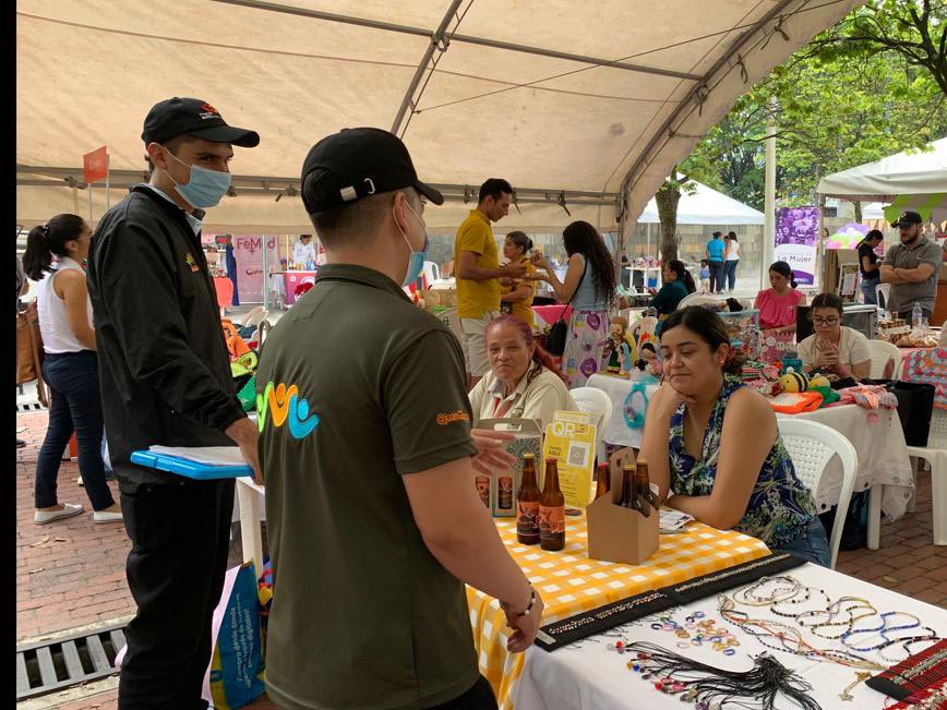 GobMeta's tweet photo. Con nuestro Grupo Anticontrabando participamos del WorkShop Mujer, organizado por la @CCVillavicencio.
Es un gusto poder contar con espacios para compartir información importarte que prevenga el consumo y comercialización ilegal de bebidas alcohólicas y cigarrillos.@FNDCol https://t.co/pwW23boah8
