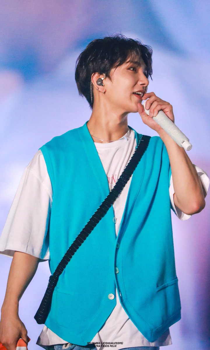 felixless915's tweet photo. 𝟗𝟓𝐳
나는 팬입니다 ㅋㅋ 🫶🏻 

#조슈아 #세븐틴 #JOSHUA #SEVENTEEN https://t.co/PElLPM4OhE