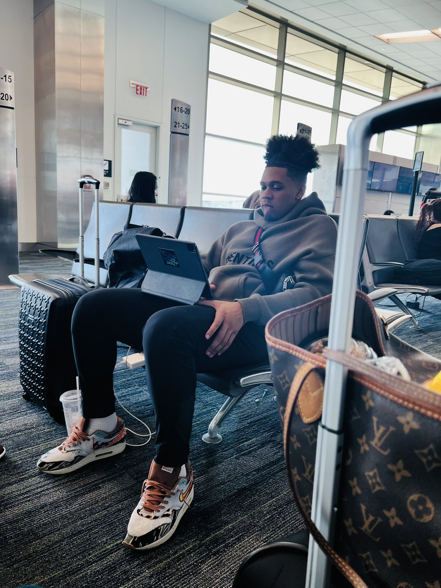 justnikkinoland's tweet photo. Regarding the portal: When your kid is recruited all over again: “Zooms, planes, and automobiles”. This next move-110% business. Believe that. OU HAD to happen. No amount of money can pay 4 that lesson. The cost of adversity is generational. Can’t ever forget that. #free2fly https://t.co/FSOsv6xoDx