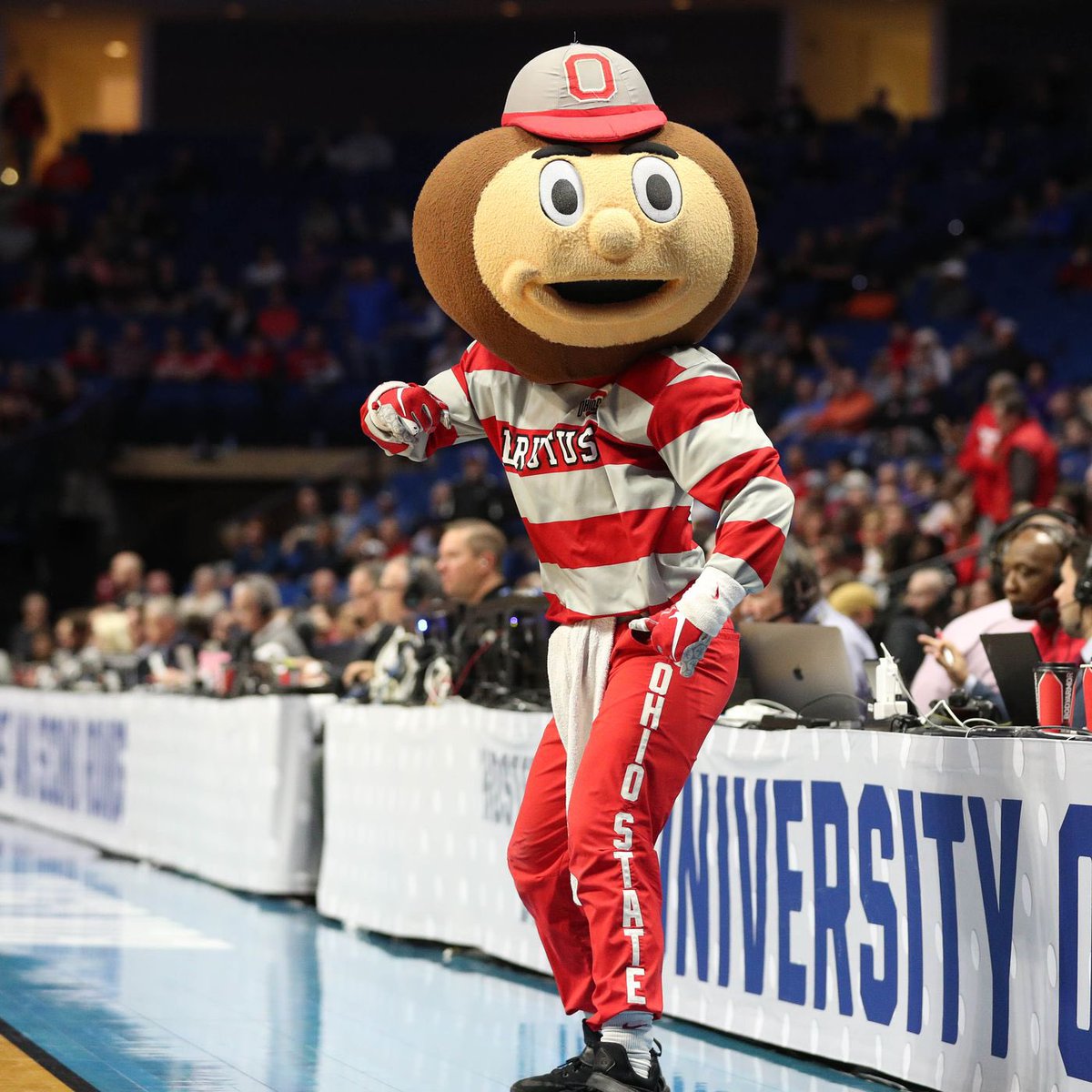 CBKReport's tweet photo. Who is the best mascot from the #BigTen 👀? https://t.co/ObB4cPdP9f