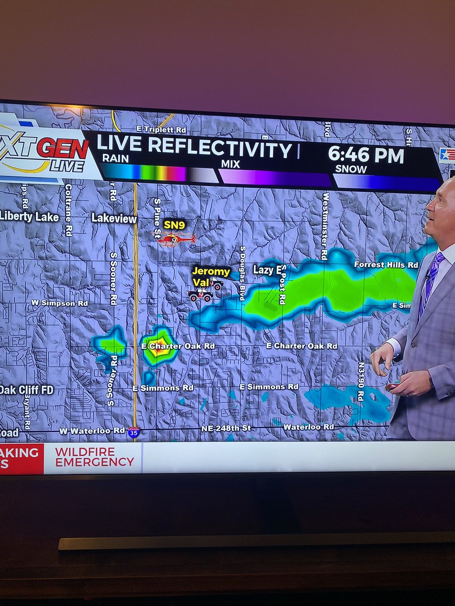 StringyMaria's tweet photo. @charlesw0781 @OKCFD @NEWS9 Idk how much this helps but this was from the news just a little bit ago. I also have family who are unable to get to their home and are being turned around at northbound Douglas and Simmons. Stay safe. https://t.co/70VcFjmzs9