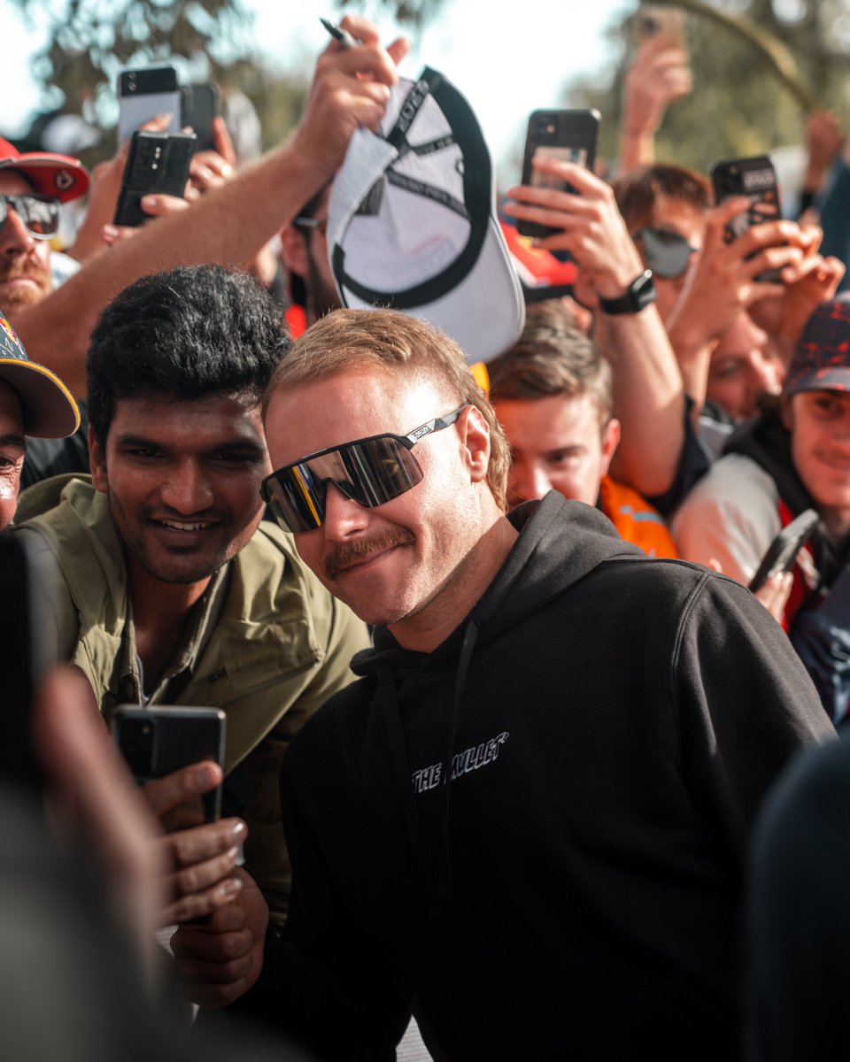 ValtteriBottas's tweet photo. Qualifying day 🇦🇺🏁

https://t.co/QvHEZXcqaC

#VB77 #F1 @alfaromeostake https://t.co/nKF9JhOzaQ