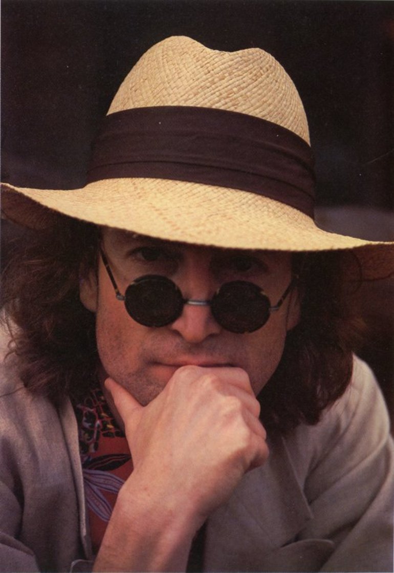 thenowherefans's tweet photo. "I quickly learned that being with John made everyone feel good. [...] I couldn't help feeling at times that he was bigger than life, in a way that is hard for me to put into words."

Quote and 📸 by Nishi F. Saimaru. From the book The John Lennon Family Album/© Yoko Ono https://t.co/4KY1cRWMkV
