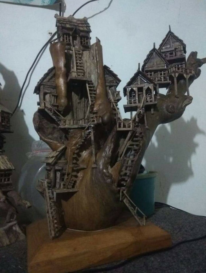 agus_subinarjo's tweet photo. #Alhamdulillah 
Masih bisa jualan semoga dapet rezeki dan laku jualanku AMIN..
miniatur rumah siapa tau ada yang minat,bahan dadri kayu jati asli blora jawa tengah. https://t.co/zepcqjrgqL
