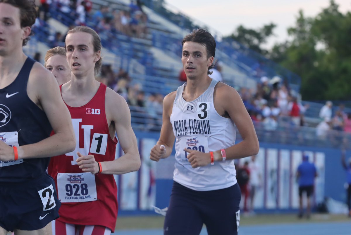 OspreyXCTF's tweet photo. Mac Franks compiles in sixth overall for the men’s 1500m invite
#SWOOPLife//#SWOOPTogether https://t.co/wFIdTZ322W