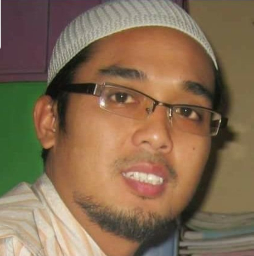 Kemaren yg hina Presiden dr sumbar udh dilepas kgk ditahan.
Skr muncul lg kyk gini
Mau dilepas lg <a href="/CCICPolri/">Direktorat Tindak Pidana Siber Bareskrim Polri</a> <a href="/ListyoSigitP/">Listyo Sigit Prabowo</a> ????