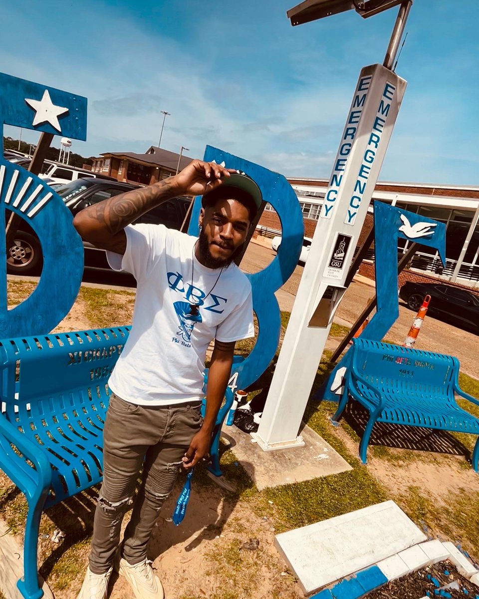 willyynova's tweet photo. Finally made it to Σigma Land ΧΙ Chapter Spring ‘23 🤘🏾🤍💙 #gramfam https://t.co/ny7bYMvJCv