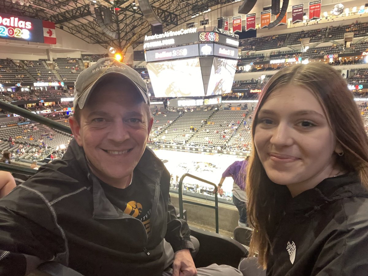 mattechaniz's tweet photo. Let’s go Hokies and Hawkeyes! #wffselfie https://t.co/T1vRBAvAIh